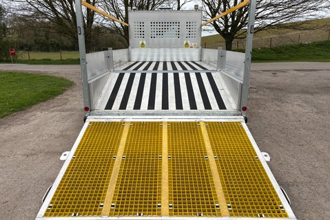 Ford Transit 350 Srw 130 ps Lawnmower Beavertail / Tipper Truck - Air Con 15