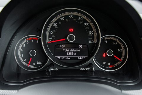 Volkswagen Up BASE 10