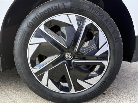 MG MG4 64kWh Trophy Long Range Hatchback 5dr Electric Auto (203 ps) 16