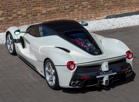 Ferrari LaFerrari Aperta 12