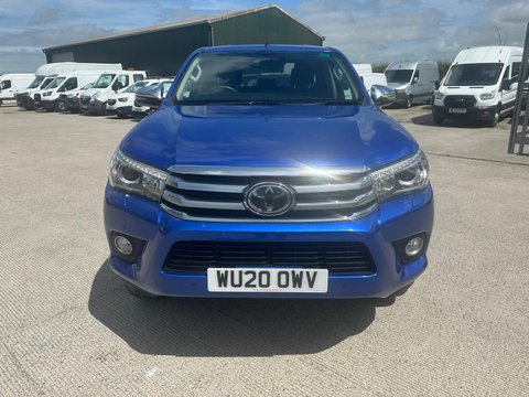 Toyota Hilux INVINCIBLE 4WD D-4D DCB 2