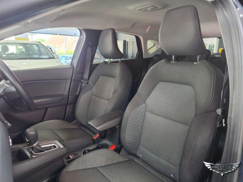 Renault Captur 1.6 E-TECH evolution Auto Euro 6 (s/s) 5dr 30