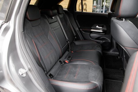 Mercedes-Benz EQA EQA 350 4MATIC AMG LINE 41