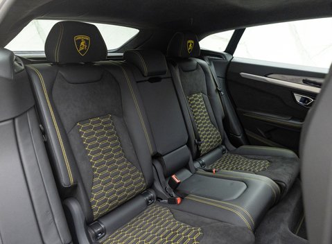Lamborghini Urus S 22