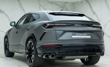 Lamborghini Urus 7