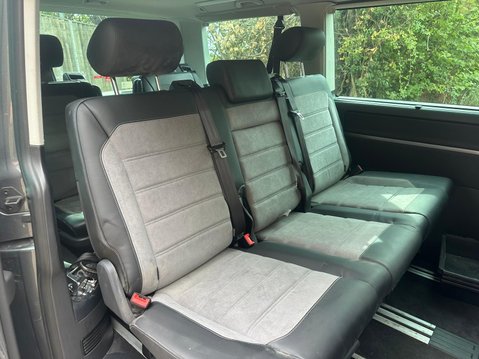 Volkswagen Caravelle 2.0 TDI Executive MPV 5dr Diesel DSG Euro 6 (s/s) (150 ps) 8