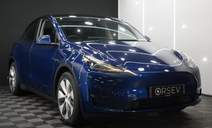 Tesla Model Y LONG RANGE AWD Battery SOH 90% Deep Metallic Blue One Owner VAT Qualifying 8
