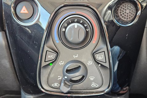 Toyota Aygo VVT-I X-PRESSION AUTOMATIC...X-WAVE..CABRIOLET.. LIMITED EDITION.. 25