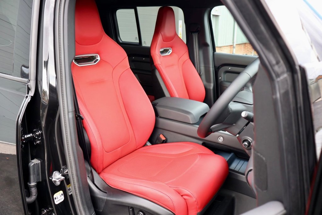 Land Rover Defender 110 D350 HARD TOP X-DYNAMIC HSE WITH THE ALL NEW SKR FULL BODY KIT SVR SEATS  20