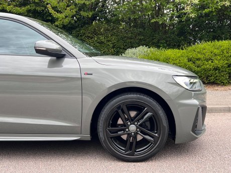 Audi A1 1.0 TFSI 30 S line Sportback S Tronic Euro 6 (s/s) 5dr 18