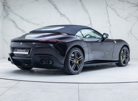 Ferrari Roma SPIDER 12