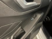 Ford Focus 1.0T EcoBoost ST-Line X Euro 6 (s/s) 5dr 21