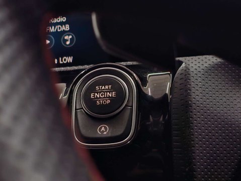 Mercedes-Benz A Class 1.5 A180d AMG Line (Executive) 7G-DCT Euro 6 (s/s) 5dr 51