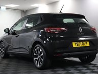 Renault Clio ICONIC TCE 22