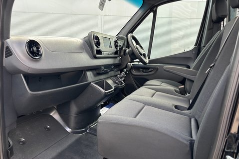 Mercedes-Benz Sprinter 315 Cdi L3 Rwd Progressive Dropside Truck 13
