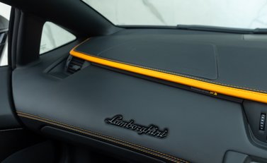 Lamborghini Aventador S LP 740-4 ROADSTER 23