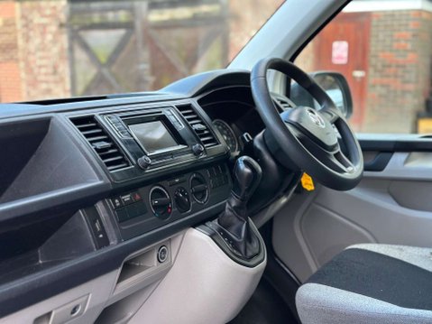 Volkswagen Transporter 2.0 TDI T32 Startline DSG FWD SWB Euro 6 (s/s) 5dr 26