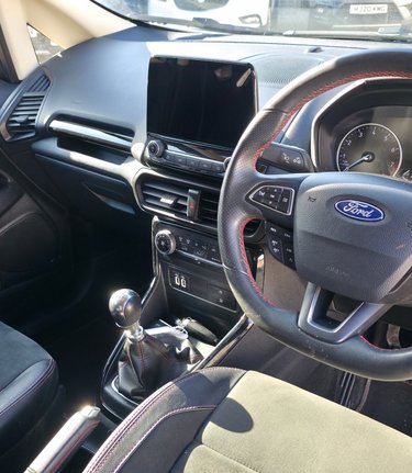 Ford Ecosport ST-LINE.. 3 SERVICES.. ONLY 50000 MILES.APPLE PLAY.,STUNNING EXAMPLE  3