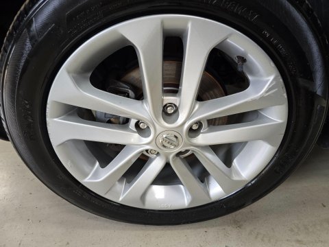 Nissan Juke 1.2 DIG-T N-Connecta Euro 6 (s/s) 5dr 46