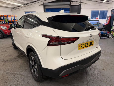 Nissan Qashqai 1.3 DIG-T MHEV N-Connecta XTRON Euro 6 (s/s) 5dr 4