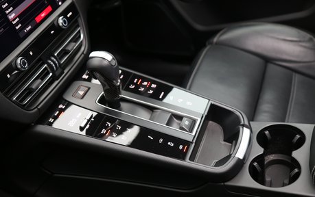 Porsche Macan T PDK - 1 Owner - Incredible Specification 19