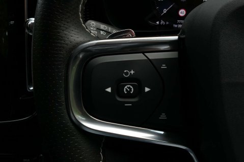 Volvo XC40 2.0 XC40 R-Design T4 Auto 5dr 34
