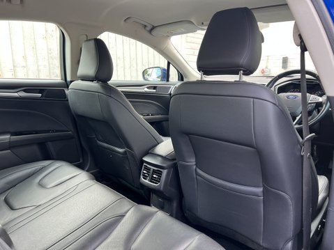 Ford Mondeo 1.5 TDCi ECOnetic Titanium Hatchback 5dr Diesel Manual Euro 6 (s/s) (120 ps 12