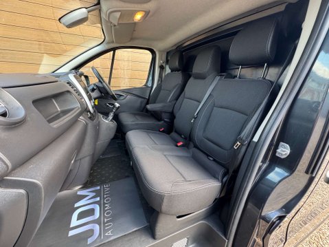 Renault Trafic 2.0 Trafic LL30 Black Edition Energy dCi 30