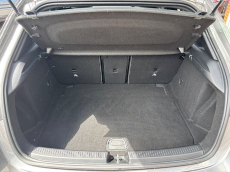 Mercedes-Benz A Class A 180 D AMG LINE PREMIUM PLUS 15