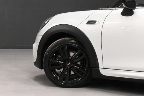 Mini Hatch 1.5 Cooper Sport Auto 5dr 30