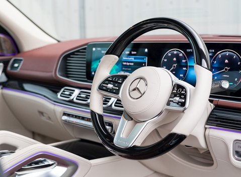 Mercedes-Benz GLS 600 First Class 11