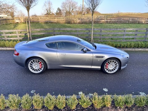 Aston Martin DB9 V12 2