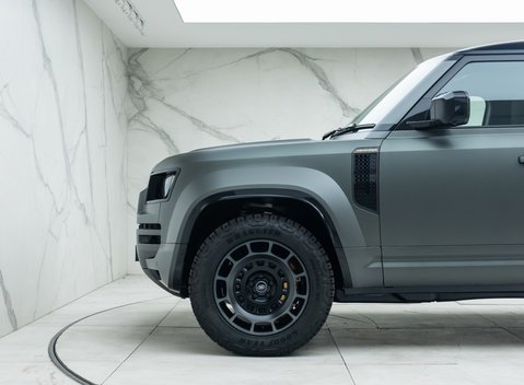 Land Rover Defender 110 OCTA EDITION ONE 45