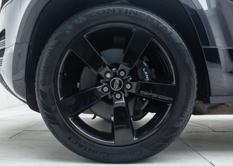 Land Rover Defender 110 V8 P525 