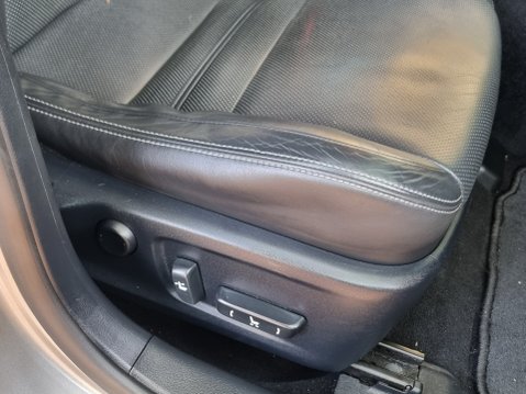Lexus Is 300H PREMIER 18