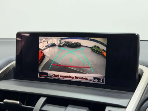 Lexus NX 2.5 300h Luxury SUV 5dr Petrol Hybrid E-CVT 4WD Euro 6 (s/s) (197 ps) 32