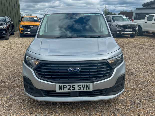 Ford Transit Connect SWB L1H1 [SOLD CR] Low Roof Trend 220 Air Con Nav Sensors EURO 6 3