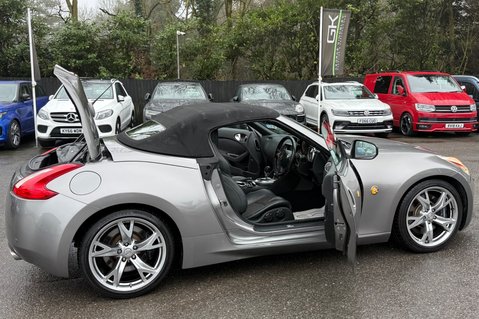 Nissan 370Z V6 GT AUTOMATIC ROADSTER - VERY RARE AUTO CONVERTIBLE 18