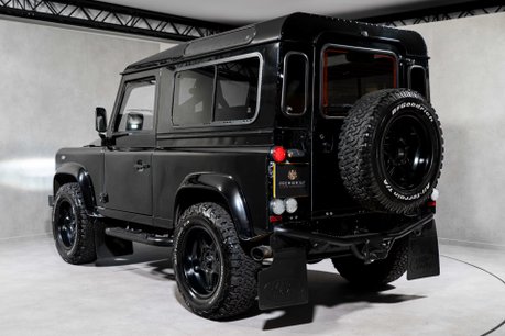 Land Rover Defender 90 TD XS STATION WAGON. TWISTED EDITION. TWISTED UPGRADES. HEATED SEATS. 6