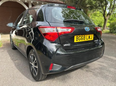 Toyota Yaris VVT-I ICON TECH 21