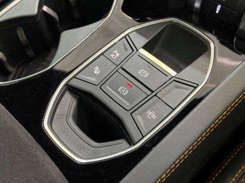 Lamborghini Urus 4.0 V8 BiTurbo SUV 5dr Petrol Auto 4WD Euro 6 (650 ps) 74