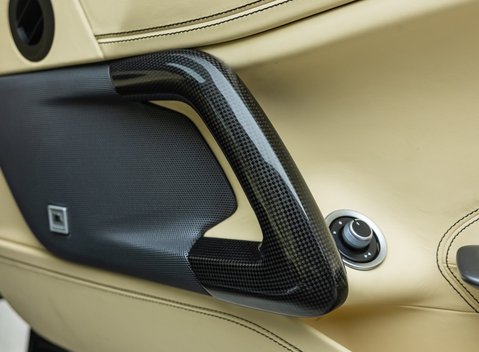 Ferrari GTC4 Lusso T 27