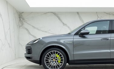 Porsche Cayenne E-Hybrid 26