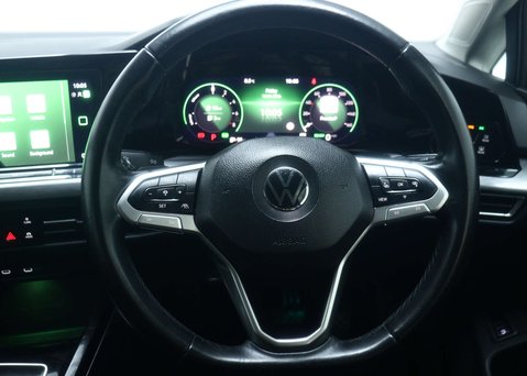 Volkswagen Golf 1.4 TSI 13kWh Style Hatchback 5dr Petrol Plug-in Hybrid DSG Euro 6 (s/s) (2 19