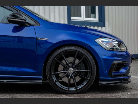 Volkswagen Golf 2.0 Golf R TSi 4Motion Semi-Auto 4WD 5dr 6