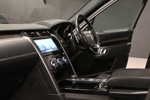 Land Rover Discovery 3.0 Discovery Luxury HSE TD6 Auto 4WD 5dr 22