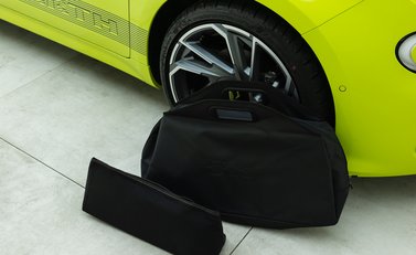 Abarth 500e Scorpionissima Cabrio 46