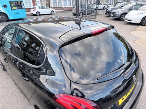 Peugeot 208 1.2 PureTech Allure Euro 6 5dr 17