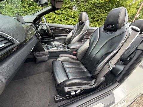 BMW M4 3.0 M4 Competition Edition Package Semi-Auto 2dr 29
