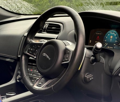 Jaguar F-Pace I V6 S AWD 27